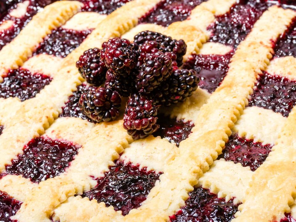 Marionberry pie