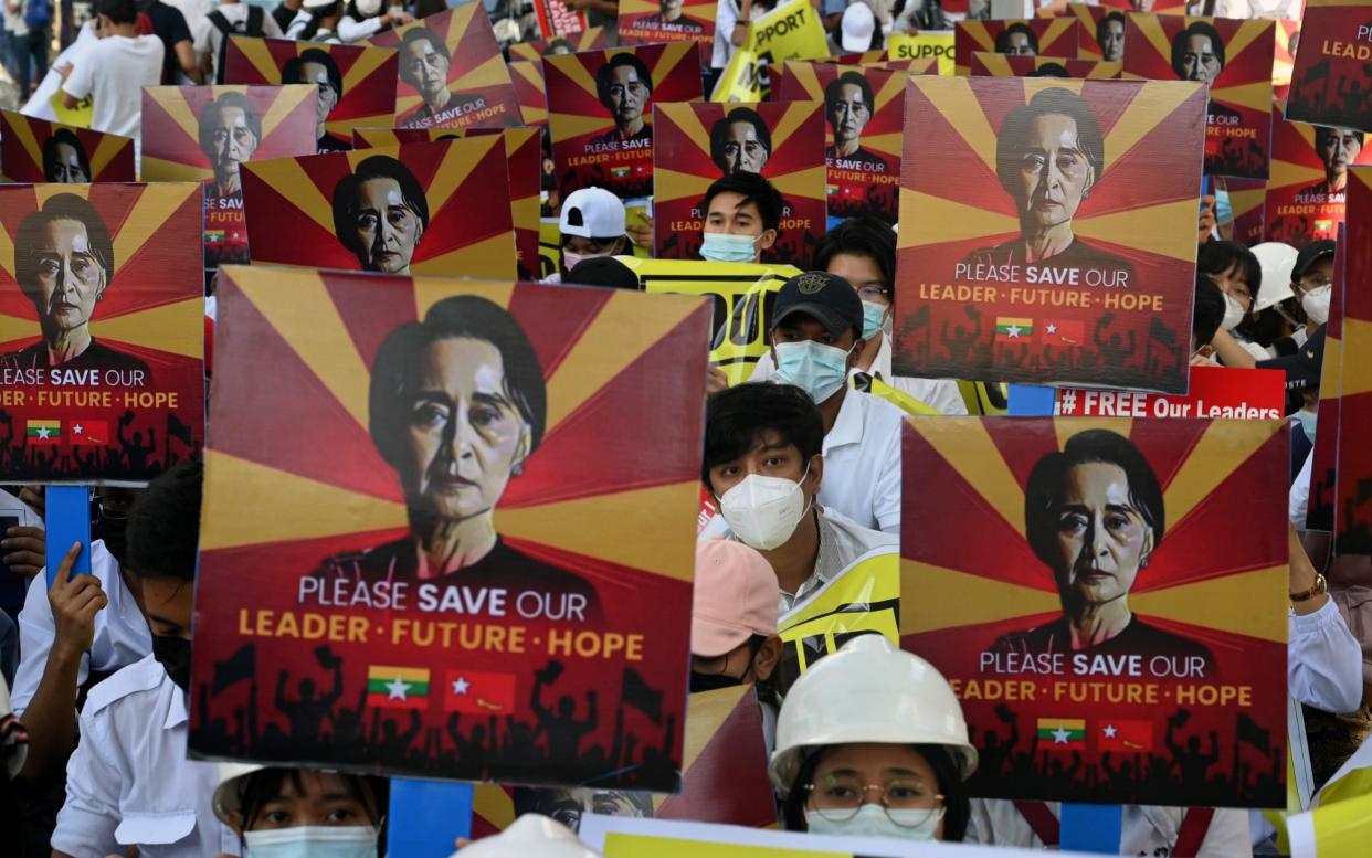 Protesters in Yangon call for the release of Myanmar's civilian leader Aung San Suu Kyi - SAI AUNG MAIN/AFP