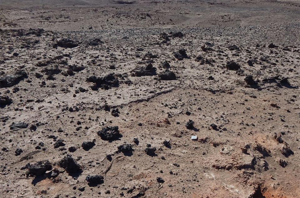 A new study suggests that an ancient, exploding comet is what caused slabs of glass to be strewn across the Atacama Desert in Chile.