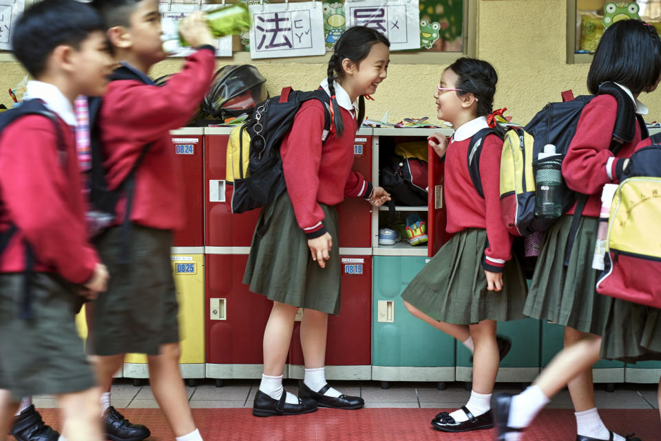 校園口罩解禁，即日起教室內不再強制配戴口罩。示意圖來源：Getty Images