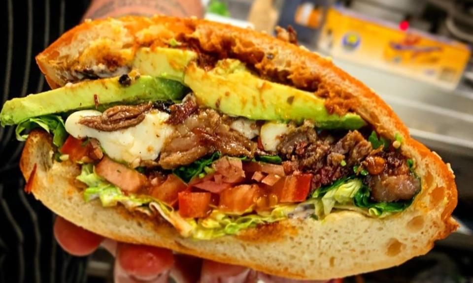 <b>Photo: Stack's Sandwich Co./<a href="https://redirect.hoodline.com/http-tracking-groupob333dd682f3127bb3d86?utm_source=all-feed&utm_medium=rss&utm_campaign=stories&pd00=39593d7c-3396-45b7-84dc-ca9a72247675&pd01=81024472-a80c-4266-a0e5-a3bf8775daa7&pd02=pl&pd99=2c9b5838-f71c-41df-973c-eae0e9148d81" rel="nofollow noopener" target="_blank" data-ylk="slk:Groupon;elm:context_link;itc:0;sec:content-canvas" class="link ">Groupon</a></b>