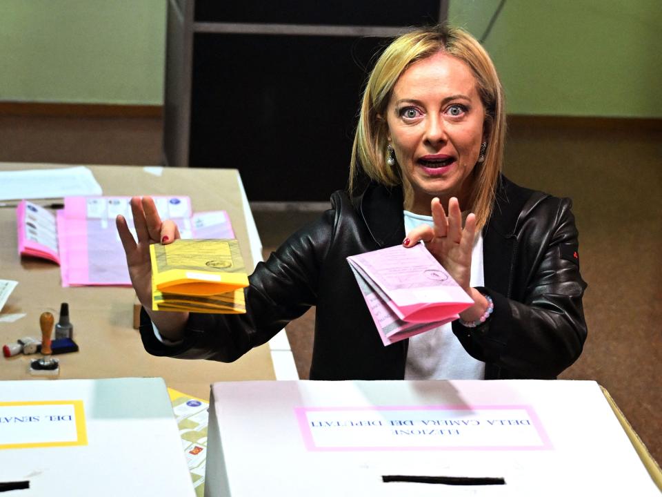 Giorgia Meloni casts her vote at a polling station on September 25, 2022 in Rome.