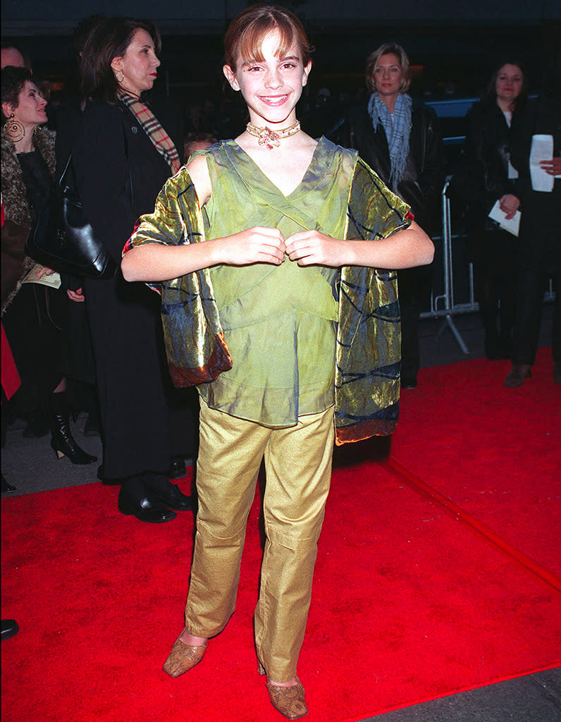 <p>Le premier tapis rouge de la jeune actrice pour "Harry Potter à l'école des sorciers". Elle a 11 ans.</p><br>