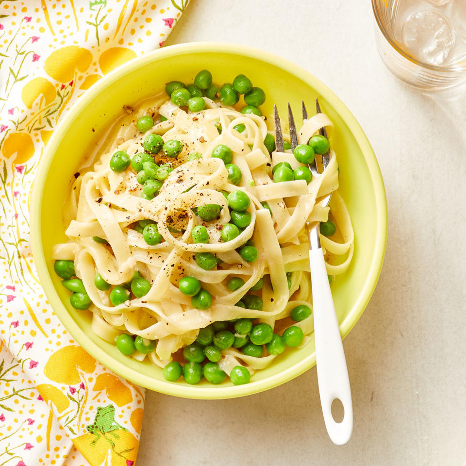 Cacio e Pepe Pasta with Peas