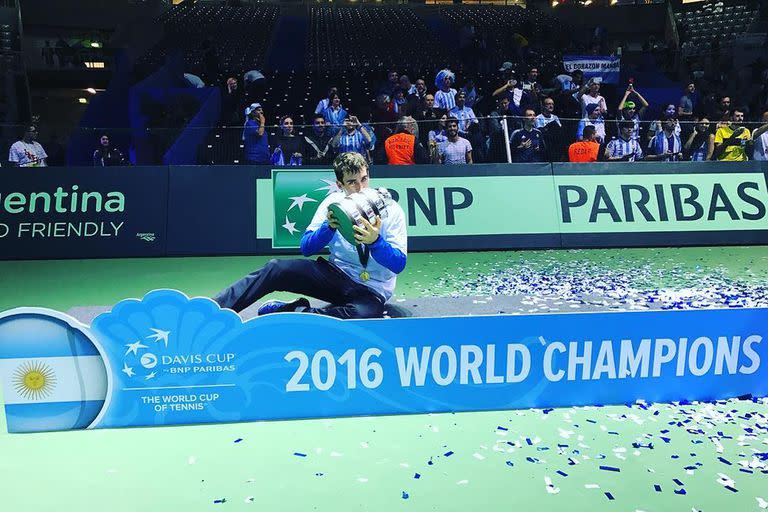 Pella, con la Ensaladera de Plata en Zagreb, en 2016.