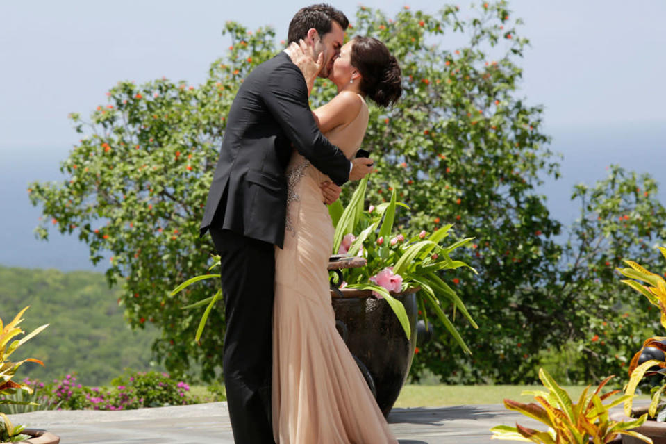 In the dramatic second part of the Season Finale, Desiree Hartsock gave Chris Siegfried her final rose on "The Bachelorette."