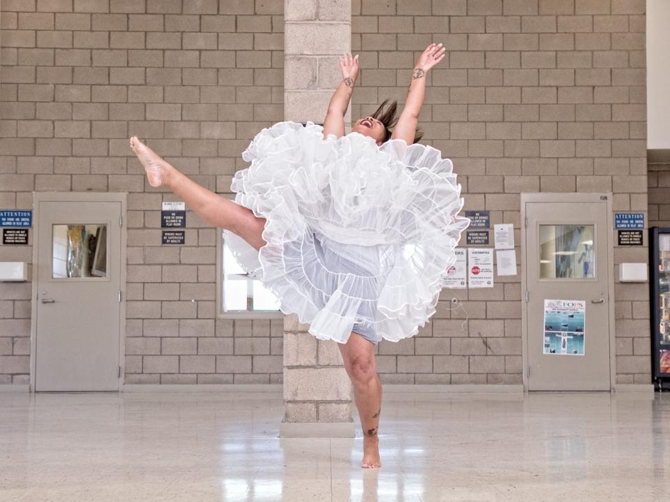 Peter Merts photos show California Prison Arts Programs A dancer rehearses at Central California Women's Facility - 2017