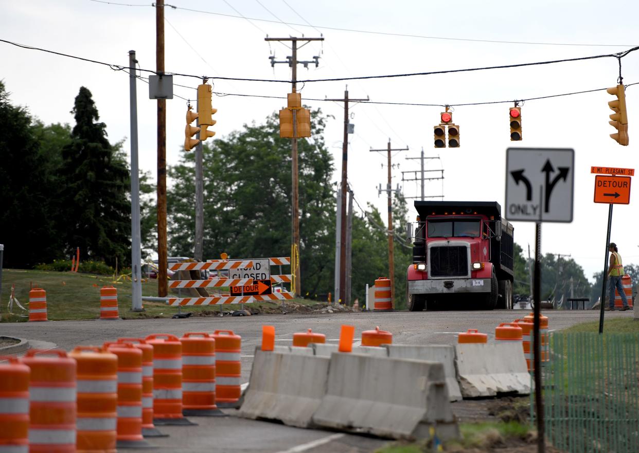 Work is underway to build a traffic roundabout at Mount Pleasant Street and Pittsburg Avenue NW in Jackson Township.