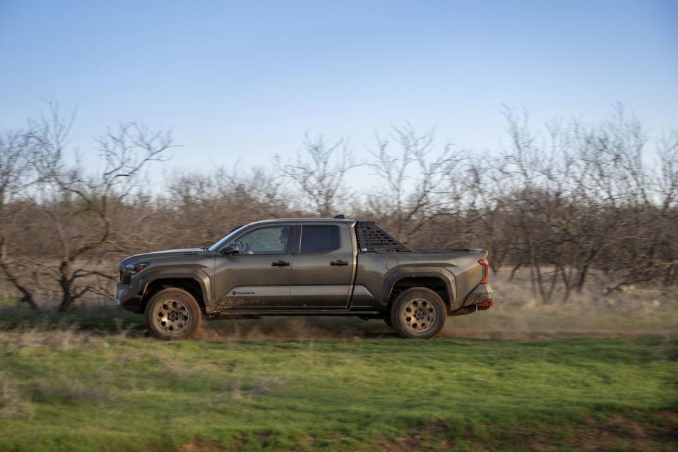 2024 toyota tacoma hybrid