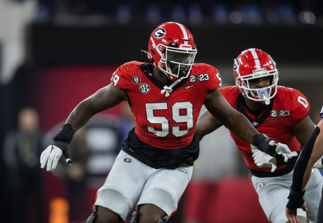 1st Round New York Giants Mock Draft  Double Trade-Back and Offensive  Tackle Support 