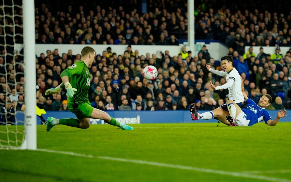 Son Heung-min shot - AP/Jon Super