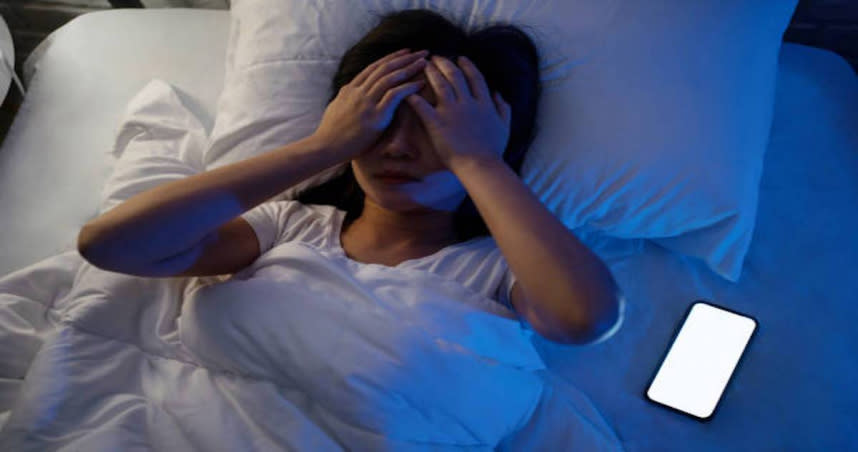 睡眠不足可能引發各種疾病，最嚴重還可能導致休克死亡。（示意圖／取自Pixabay）