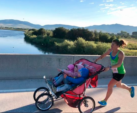 Mum of three Cynthia Arnold smashed a world record with her three kids in tow. Photo: Instagram/cynthialarnold