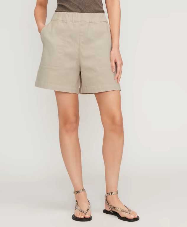 The Organic Pull-On Short. Image via Everlane.