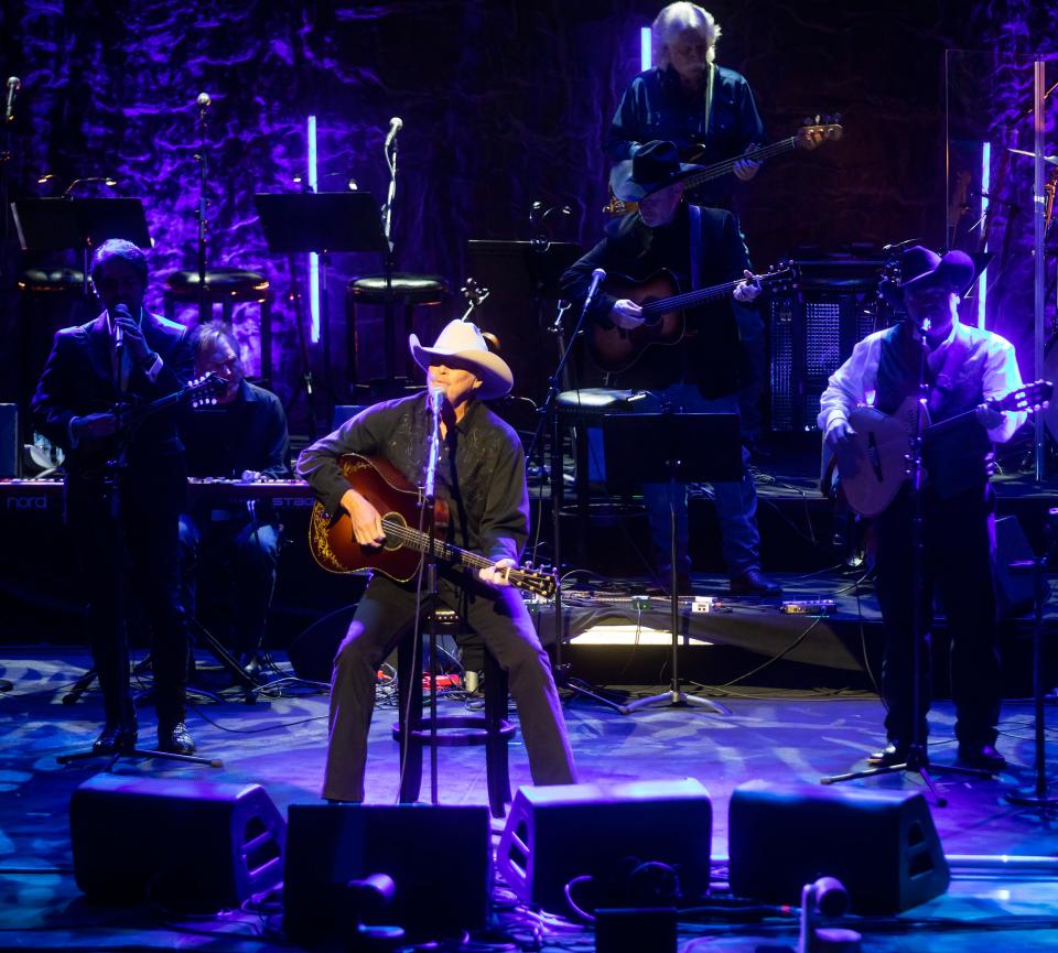 Alan Jackson performs during the Country Music Hall of Fame’s Medallion Ceremony held to induct the class of 2020 Sunday, November 21, 2021.