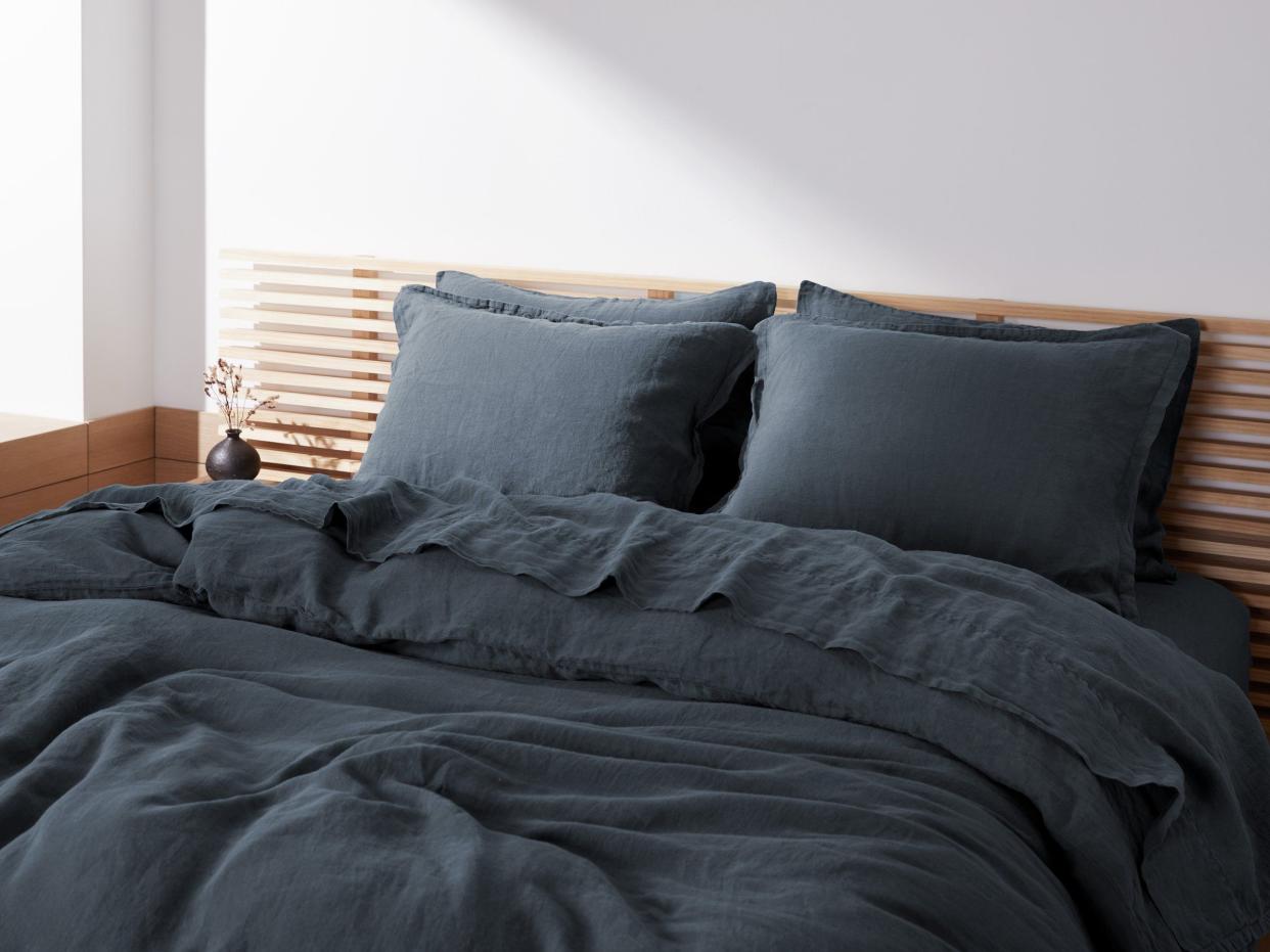 <p><a href="https://go.redirectingat.com?id=74968X1596630&url=https%3A%2F%2Fwww.parachutehome.com%2Fproducts%2Flinen-duvet-cover&sref=https%3A%2F%2Fwww.harpersbazaar.com%2Ffashion%2Ftrends%2Fg43932475%2Fbest-luxury-duvet-covers%2F" rel="nofollow noopener" target="_blank" data-ylk="slk:Shop Now;elm:context_link;itc:0;sec:content-canvas" class="link rapid-noclick-resp">Shop Now</a></p><p>Linen Duvet Cover</p><p>$250.00</p><p>parachutehome.com</p>