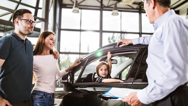 What Is a Buy Here, Pay Here Dealership? - Experian