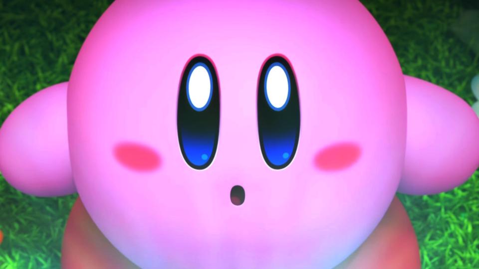 Kirby viendo sus nuevos calzones