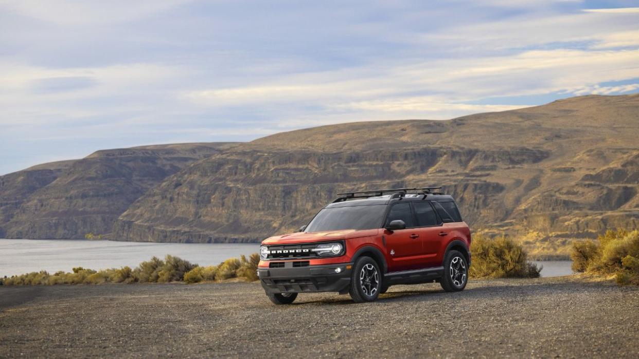 40,000 Ford Bronco Sport, Escape SUVs Recalled for Fire Risk