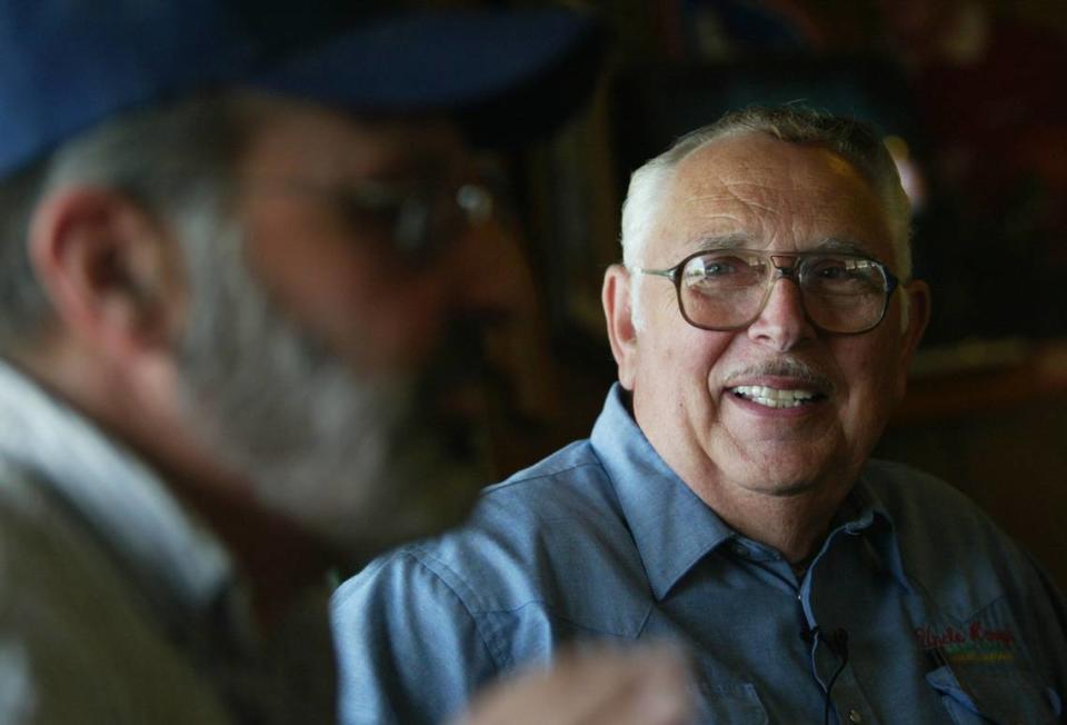 Harry Horasanian, left, listens to Reedley farmer Rod Milton, left, in Horasanian’s restaurant Uncle Harry’s in this Fresno Bee file photo from 2008. Horasanian has a hobby of astrology, and gives out free advice to customers and friends.