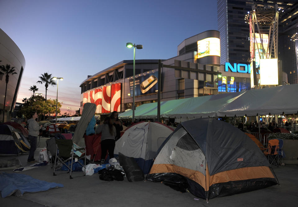 Fans Line Up For The Premiere Of "The Twilight Saga: Breaking Dawn - Part 1" At The Nokia Plaza