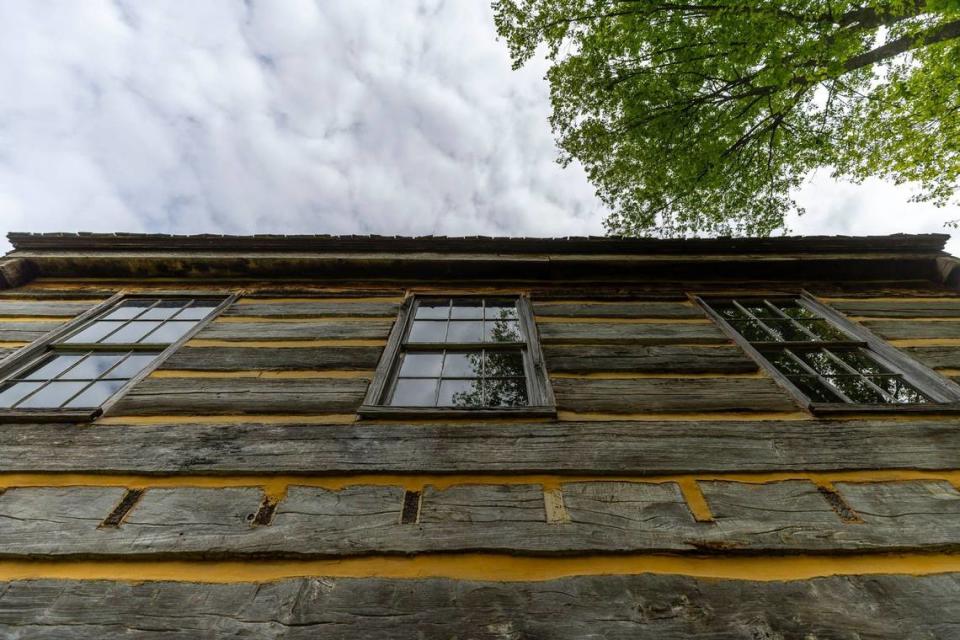 The original cabin where Abraham Lincoln’s mother grew up is located at Lincoln Homestead State Park in Washington County. The park, about 1-hour drive from Lexington, also includes a replica of the cabin where Lincoln’s father grew up; museum; disc golf; fishing and golf.