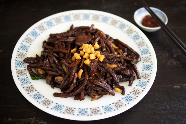 Malaysian Hokkien Mee (KL Version) - The Woks of Life