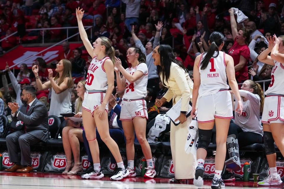 Utah’s bench erupts in cheers during the Utes’ 78-58 win over the USC Trojans on Friday, Jan. 19, 2024, at the Huntsman Center in Salt Lake City. | Eli Rehmer/Utah Athletics