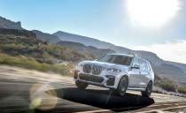 <p>The xDrive50i's twin-turbo 4.0-liter V-8 makes a stout 456 horses and 479 lb-ft of torque. </p>