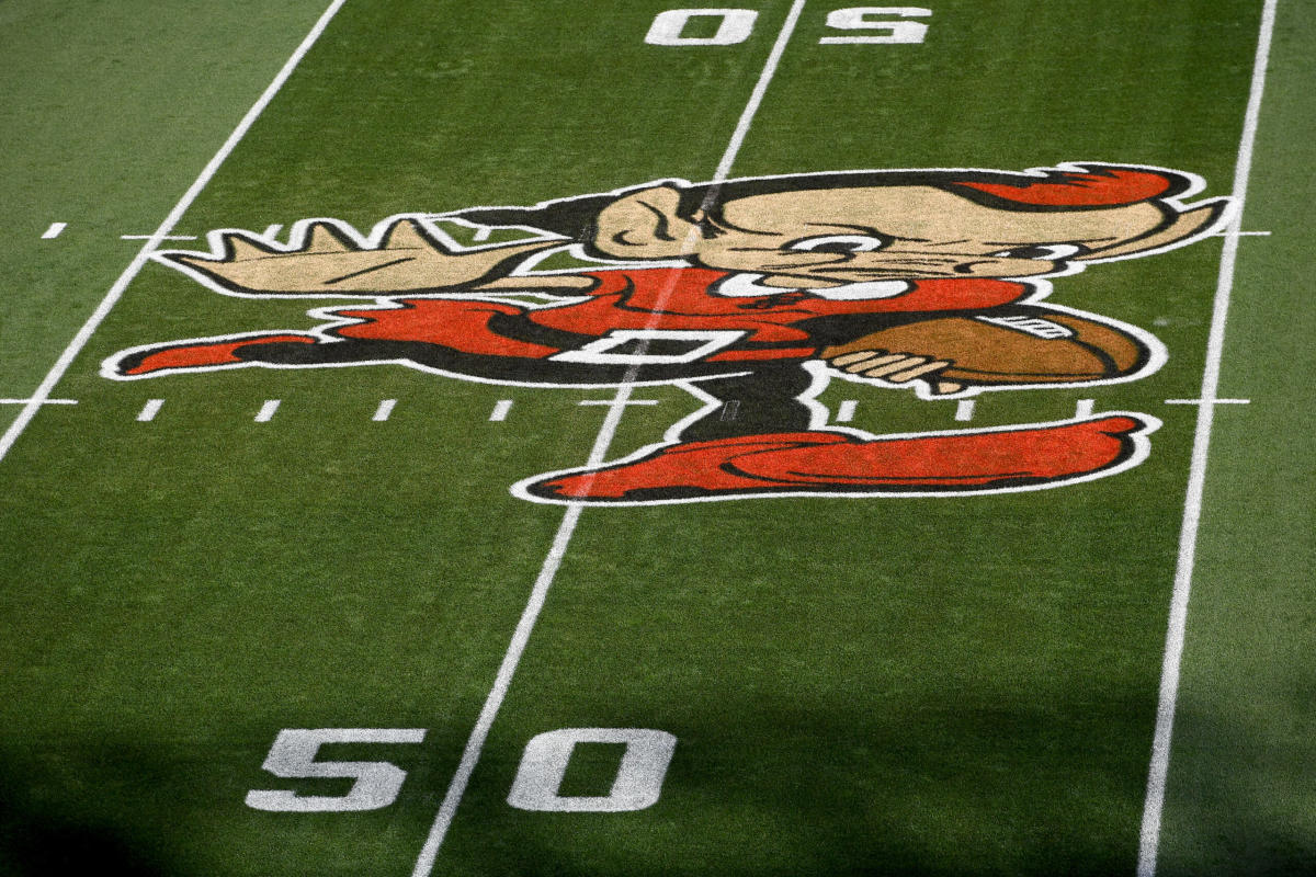 Why did someone vandalise the Cleveland Browns home field at the FirstEnergy  Stadium? - AS USA