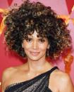 <p>Now that's what you call curly hair. Top marks Halle Berry.</p>