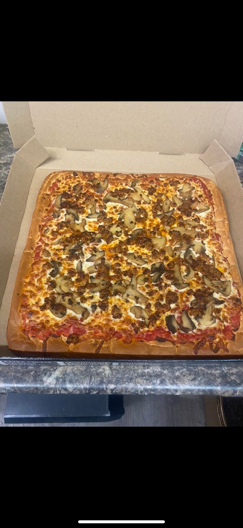 Al's Pizza is serving up many styles of pizza, breadsticks and more in New Brighton.