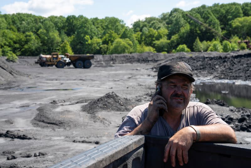 In U.S. coal country, workers forgive Trump for failed revival