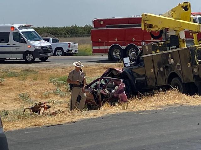 1 killed in single-car crash in Fresno County, CHP says - ABC30 Fresno