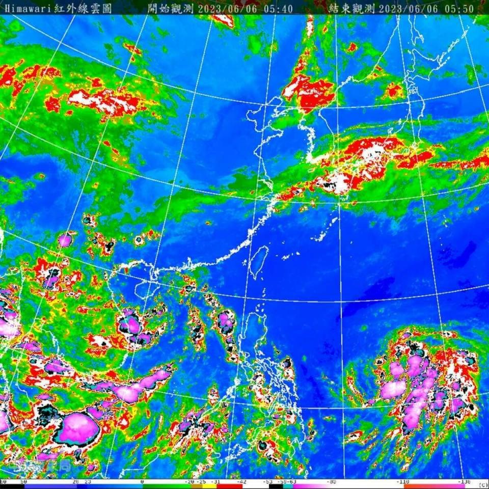 受到副熱帶高壓帶的影響，讓台灣上空零高雲「一片藍」。   圖：取自鄭明典臉書