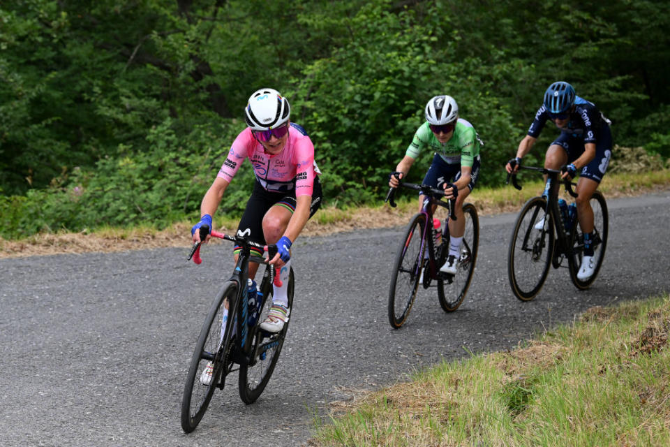 ALASSIO ITALY  JULY 06 LR Annemiek Van Vleuten of The Netherlands and Movistar Team  Pink Leader Jersey Niamh FisherBlack of New Zealand and Team SD Worx  Green Mountain Jersey and Juliette Labous of France and Team DSMFirmenich compete in the breakaway during the 34th Giro dItalia Donne 2023 Stage 7 a 1091km stage from Albenga to Alassio  Santuario della Guardia 551m  UCIWWT  on July 06 2023 in Alassio Italy Photo by Dario BelingheriGetty Images