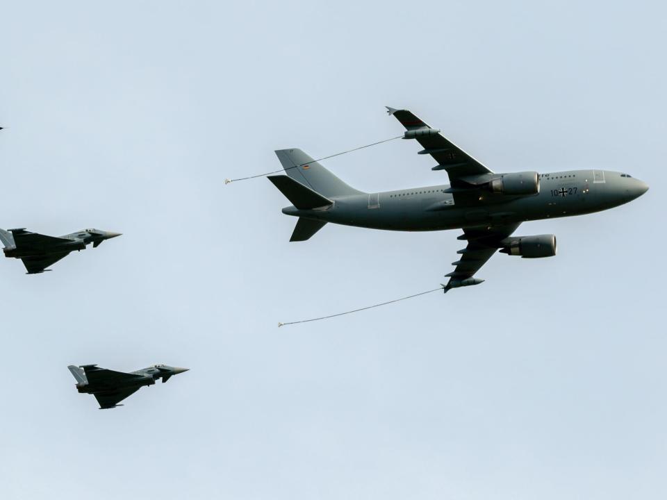 Airbus A310 MRTT air to air refueling