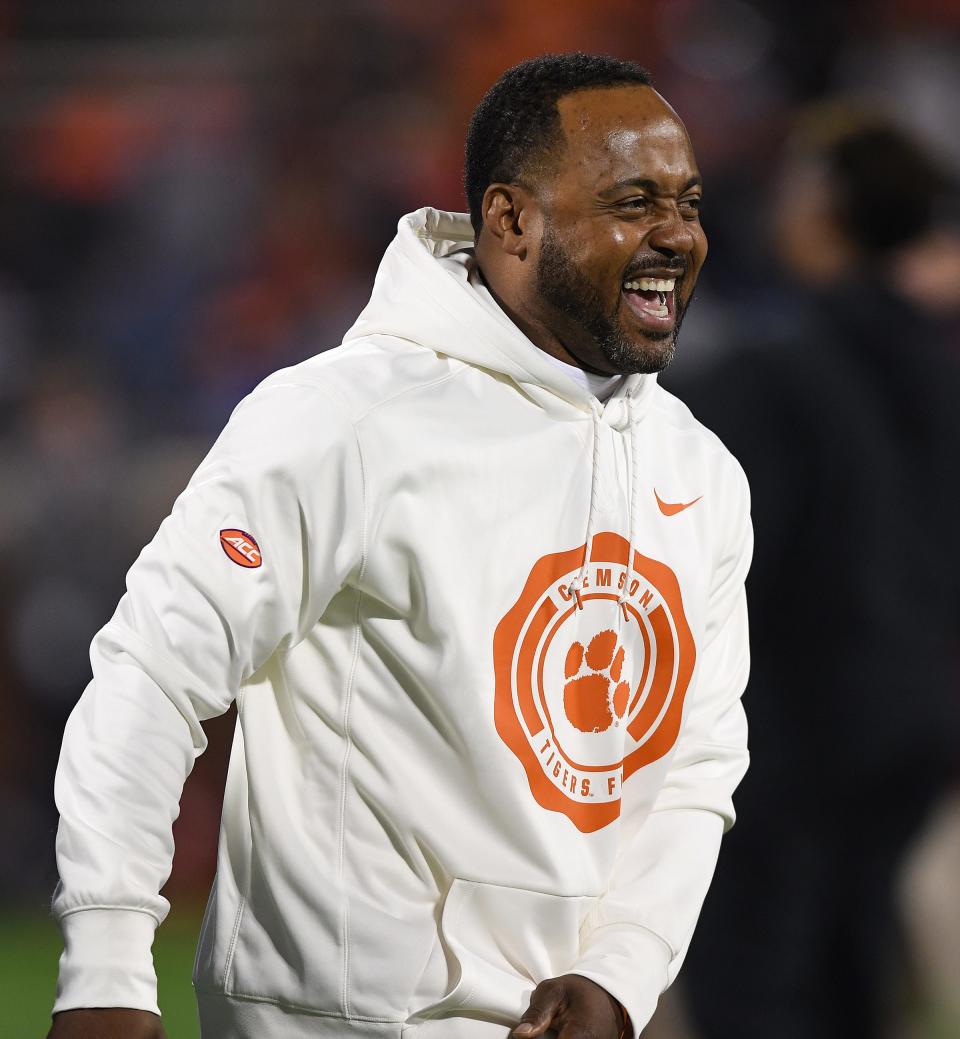 Clemson defensive backs coach Mike Reed during pregame at Clemson's Memorial Stadium in 2018.