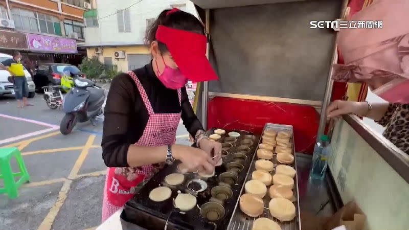 紅豆餅5個才20元，被網友稱為「淚崩價」。