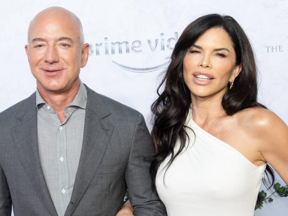 Jeff Bezos und Lauren Sánchez in ihrem natürlichen Habitat. (Bild: imago/Starface)