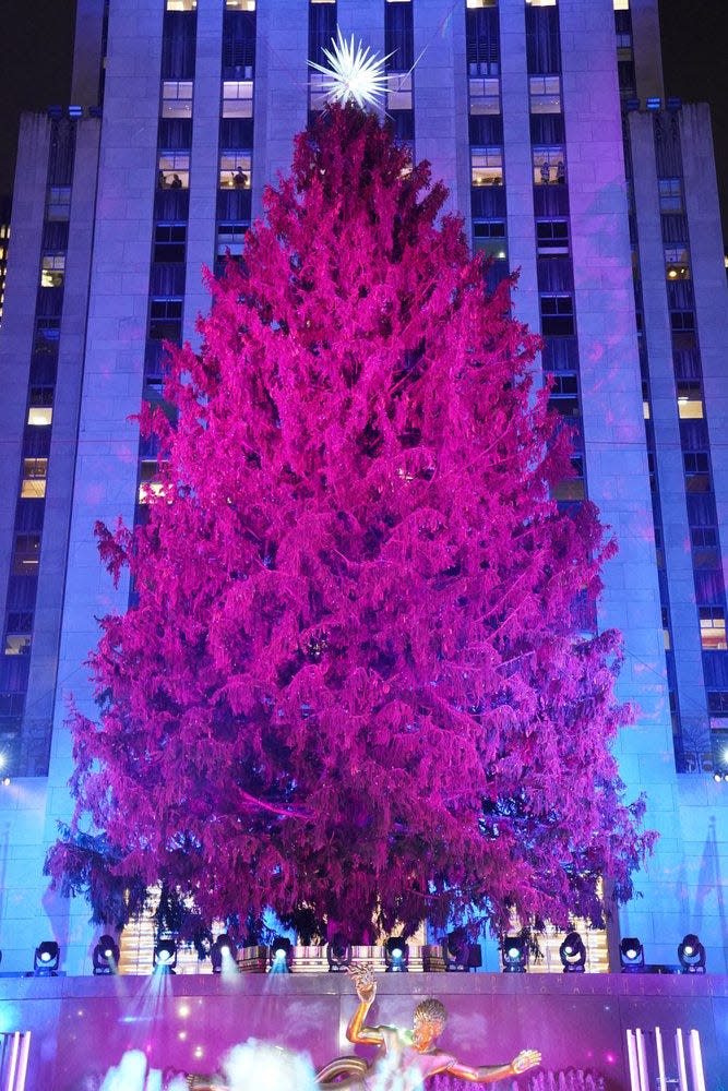 CHRISTMAS IN ROCKEFELLER CENTER 2021.