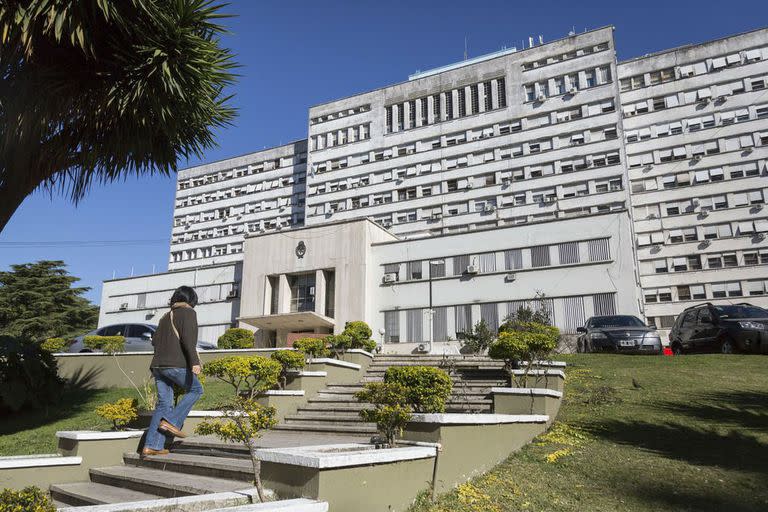 El Hospital Militar Central, sede de las primeras vacunas contra el coronavirus que se aplican a voluntarios