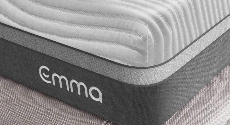 The Emma Mattress comes in a removable and machine-washable fabric cover. 