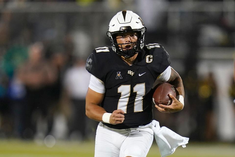 Quarterback Dillon Gabriel is transferring to Oklahoma after three seasons at Central Florida.