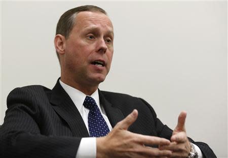 FBI Assistant director of the Counter-Intelligence Division Robert Anderson Jr. speaks at the FBI Headquarters in Washington, November 26, 2013. REUTERS/Larry Downing