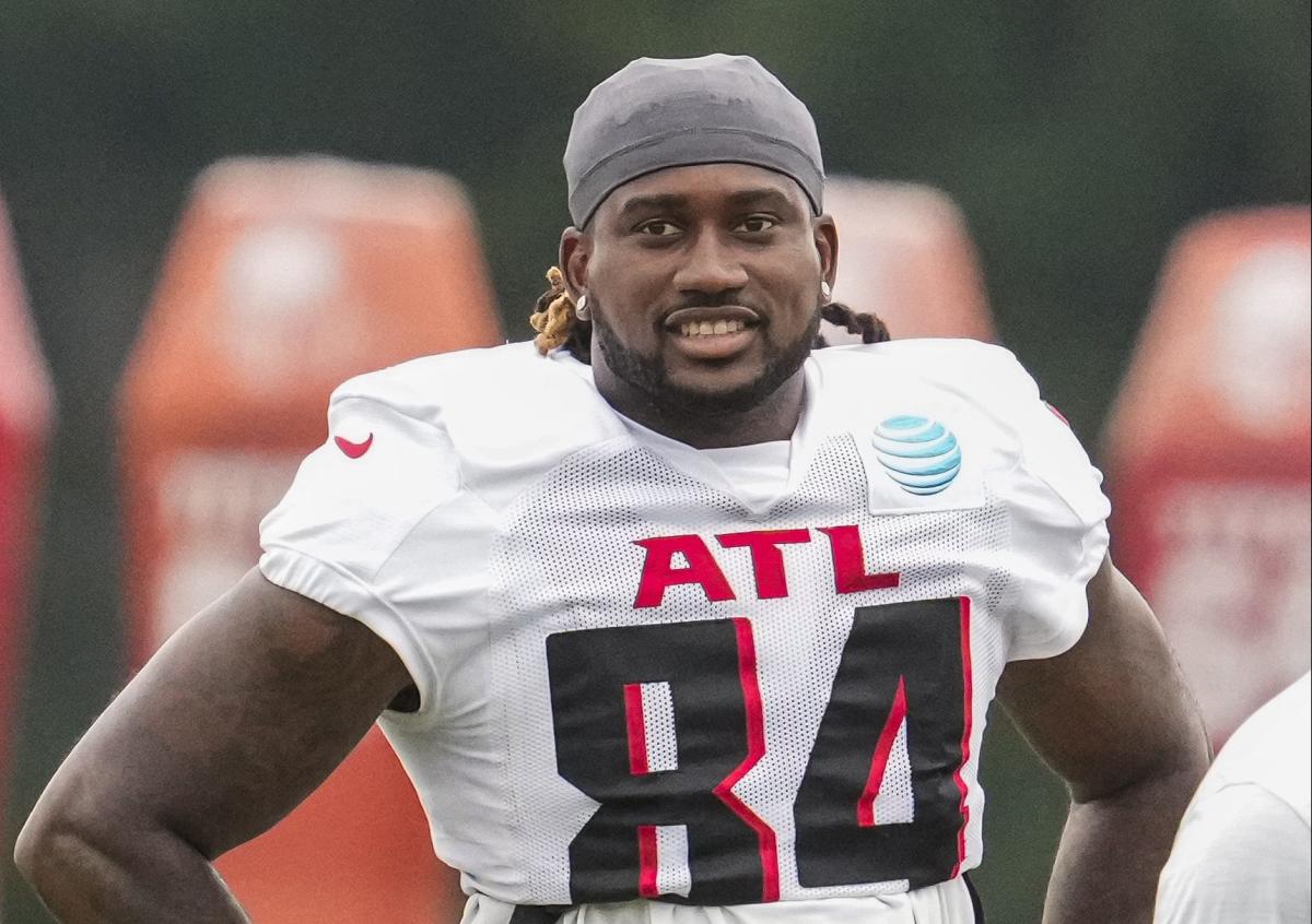 NFL on X: Falcons place RB Cordarrelle Patterson (knee) on IR