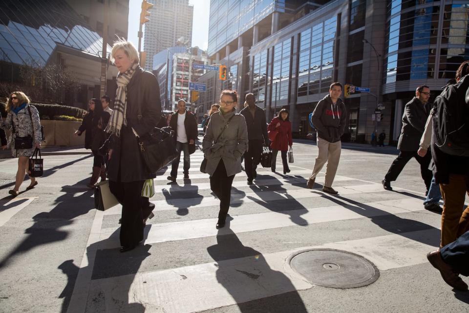 Pedestrians, crosswalk, Front Street, downtown, Toronto, Ontario, May, Spring, 2014, Day,