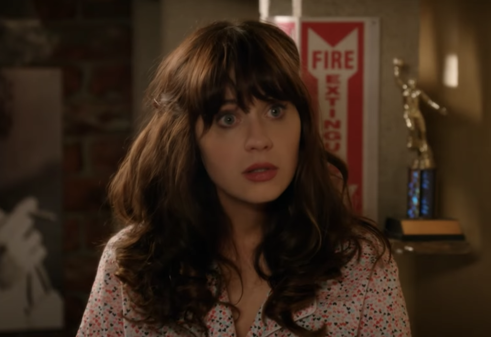 confused Jessica Day in pajamas