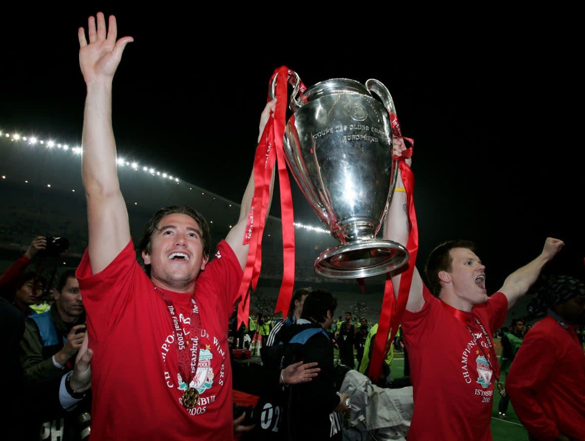 Kewell lifts the European Cup after Liverpool beat AC Milan in 2005 (Getty Images)