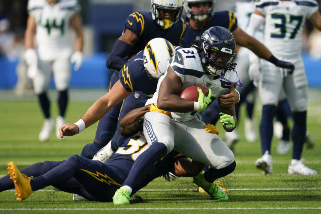 Inglewood, United States. 23rd Oct, 2022. Seattle Seahawks quarterback Geno  Smith warms up prior to game against the Los Angeles Chargers at SoFi  Stadium in Inglewood, California on Sunday, October 23, 2022.